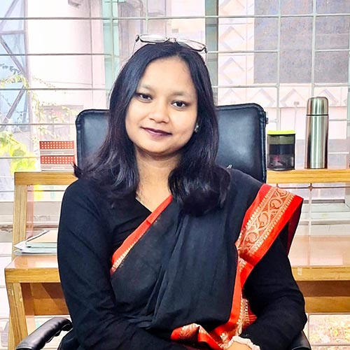 Ruma Roy (Mona)